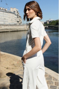 White jumpsuit with short sleeves and gold buttons 3