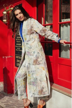 long jacket with abstract prints coming from a painting 1