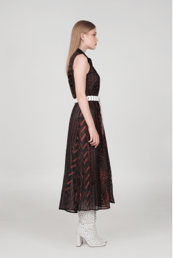dress produced in printed cotton with black lace details 1
