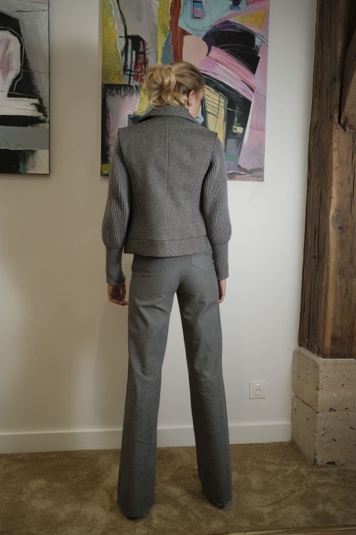 sleeveless jacket produced in grey wool 4
