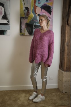 Hand-knitted sweater made in Armenia 4