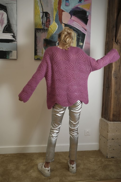 Hand-knitted sweater made in Armenia 5