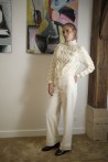 Large and high waist pants produced in white corduroy 2
