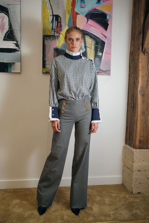 blouse produced in a gingham print 1