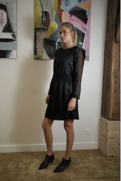 dress produced in black silk 2