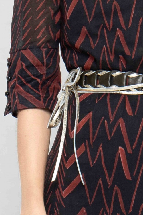 Ceinture tressée en cuir avec un fil doré par la marque de mode parisienne Koshka Paris 3