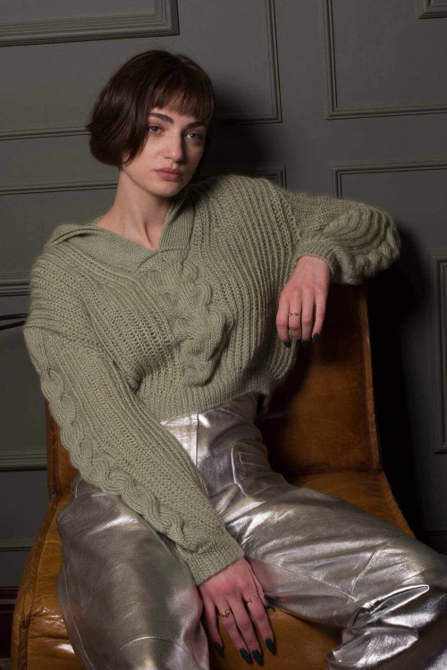Wool sweater with double neck