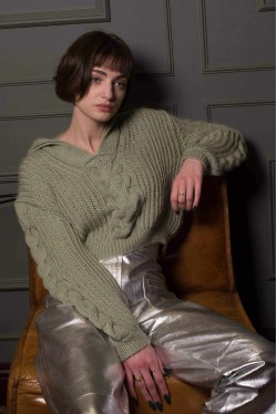 Pull à double col en laine d'alpaga tricoté en Arménie