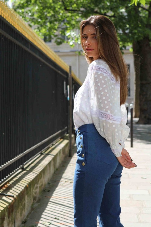 pantalon taille haute avec boutons dorés sur les côtés 3