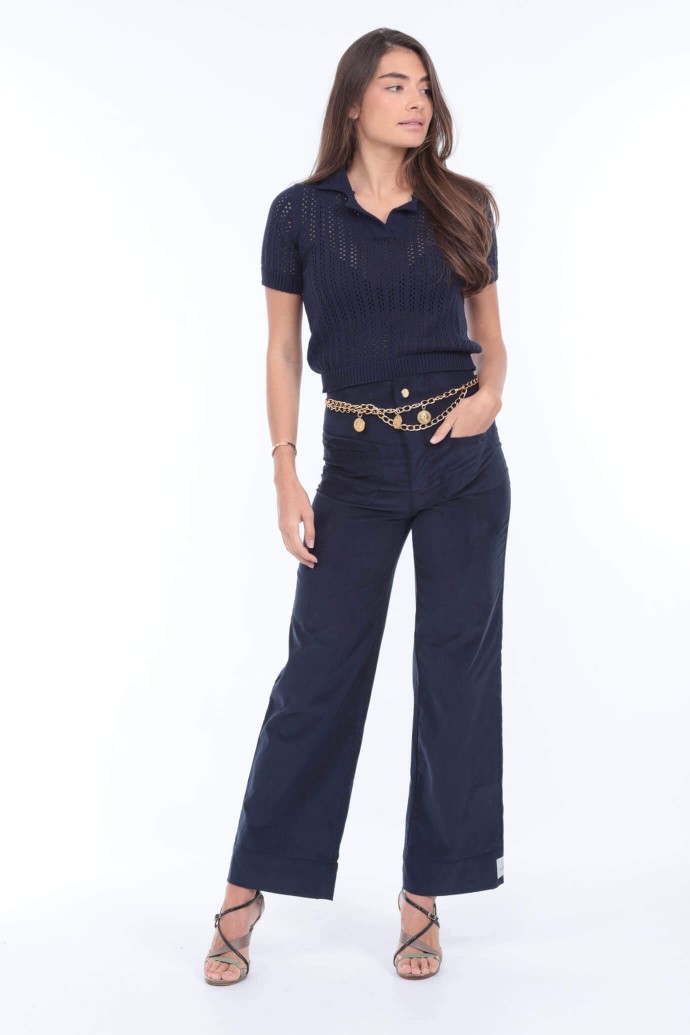 high waist pants produced in navy blue corduroy
