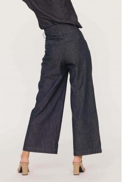 Alessia Pant - Back