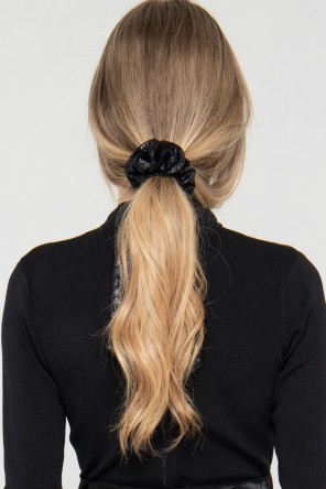 Chouchou imprimé foulard avec nœud pour cheveux signé Koshka Paris