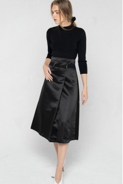 Robe pull noire bimatière cintrée moderne par la marque de mode parisienne Koshka Paris