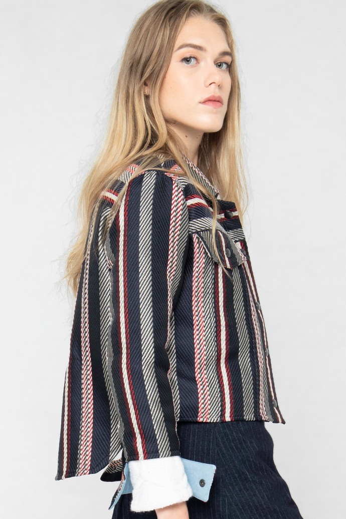 Veste courte habillée en jacquard rayé tricolore par Koshka Paris 1 Veste courte habillée en jacquard rayé tricolore par Koshka Paris 1